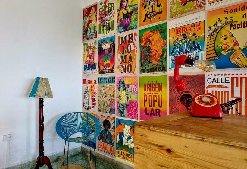 La Palmera Hostel