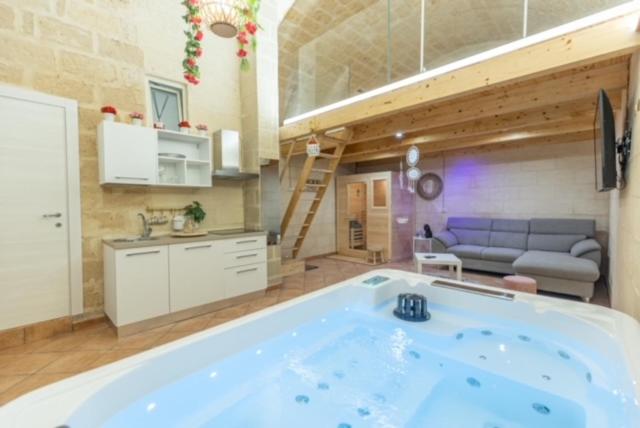 تختخواب و صبحانه Suite16 & Spa