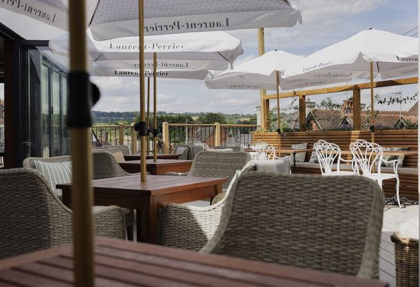 בית מלון כפרי The George & Dragon