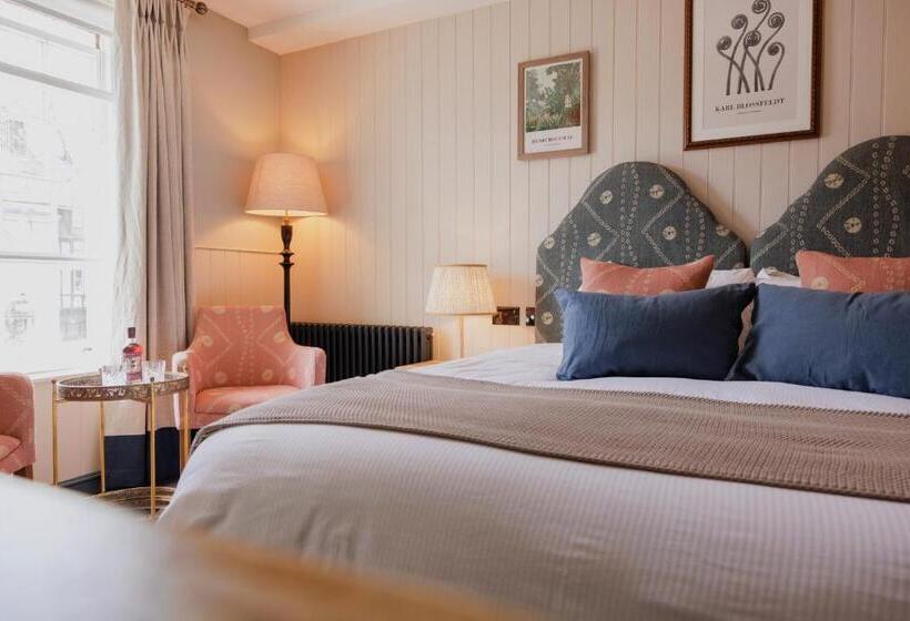 בית מלון כפרי The George & Dragon