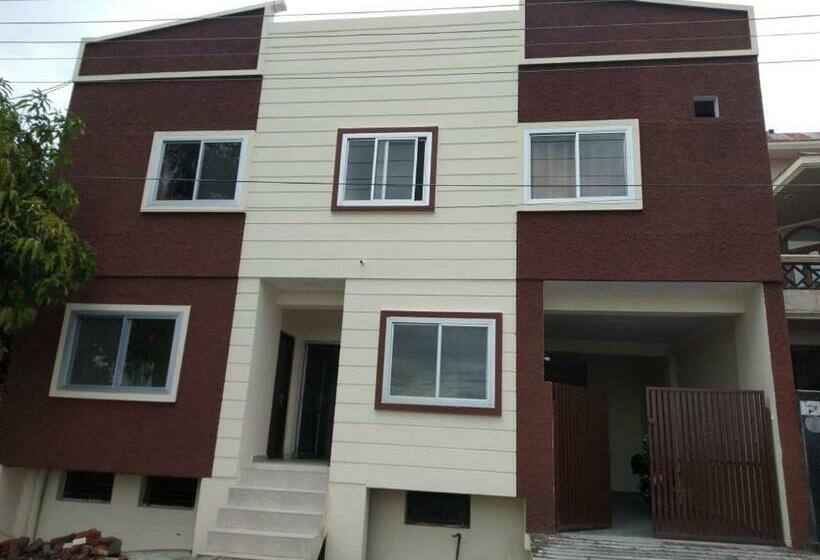 Пансион Siddhant Guest House