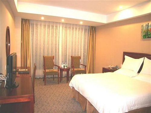هتل Greentree Inn Wuxi New District Airport