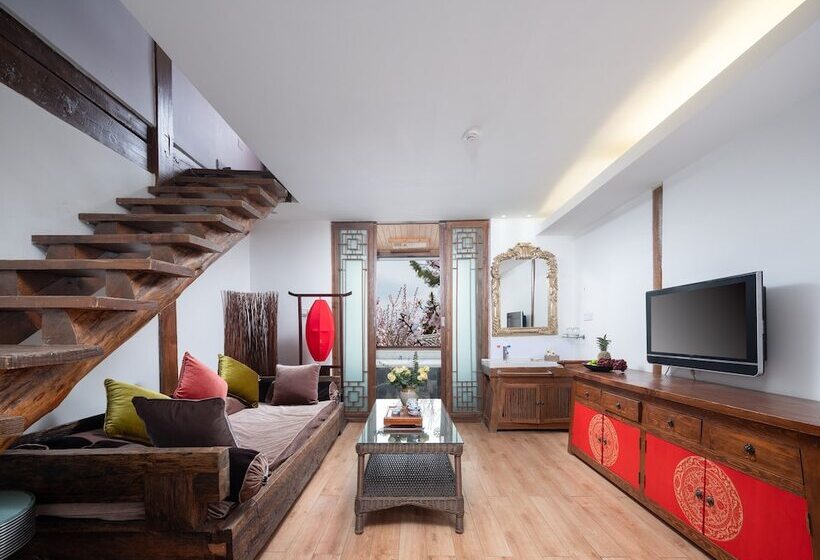 هتل Lijiang Merry Inn