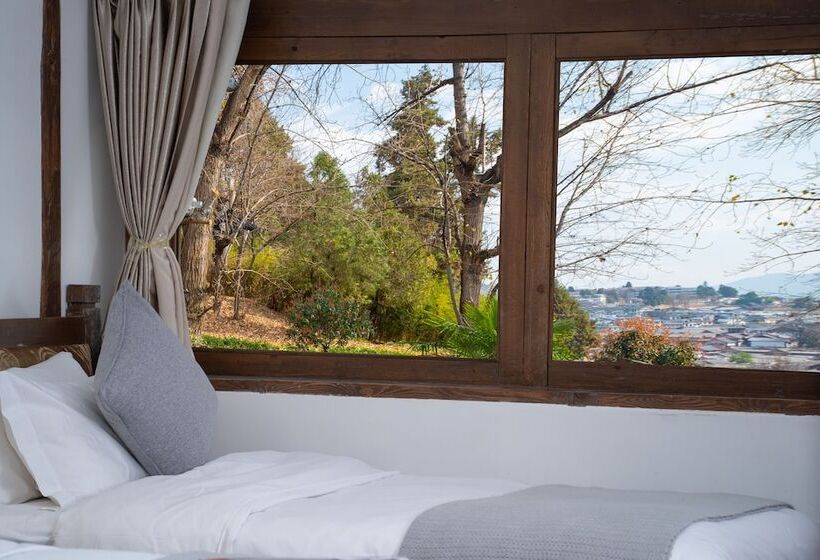 هتل Lijiang Merry Inn