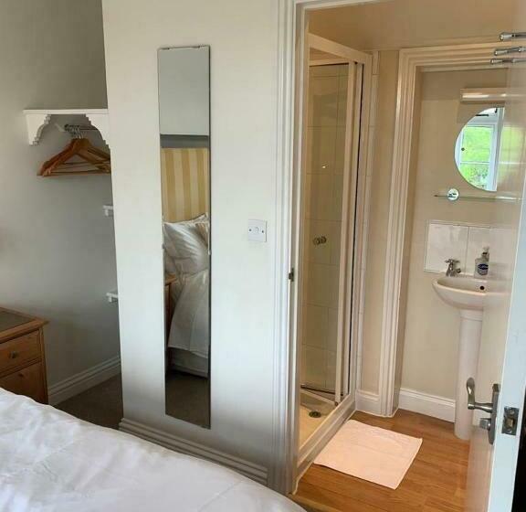 Bed and Breakfast Parsnips House Bnb Glastonbury