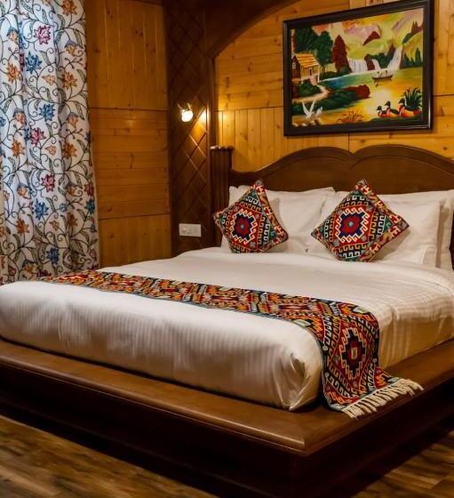 호텔 Royale Comfort