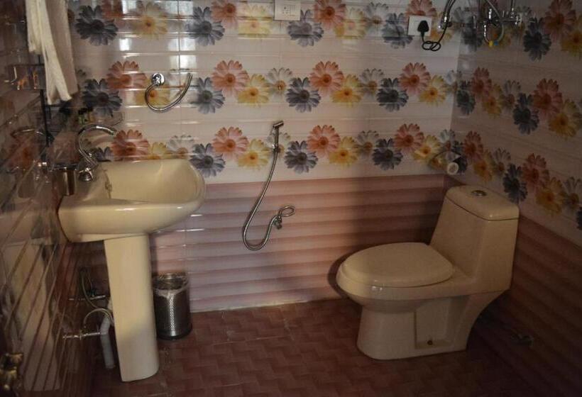 호텔 Royale Comfort