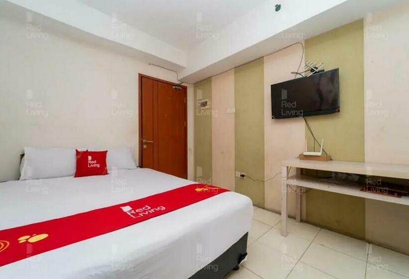 هتل Redliving Apartemen Green Lake View Ciputat Hanna Property Tower B