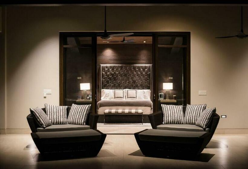 Nekupe Resort