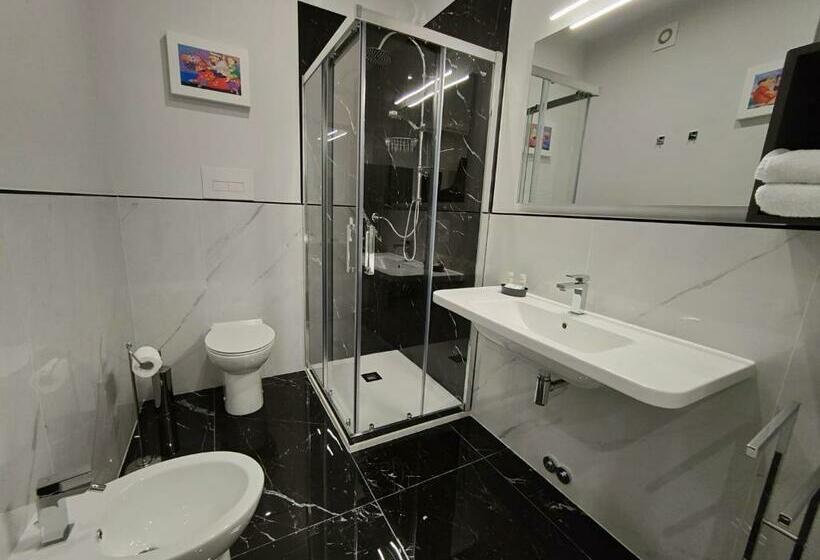 B&b D643
