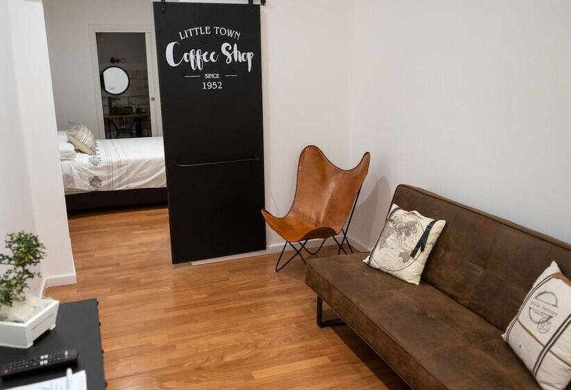 تختخواب و صبحانه Mareluna Rooms