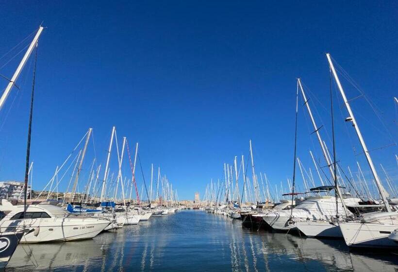 צימר Off House Borgo Suite, Nettuno   2025 Giubileo