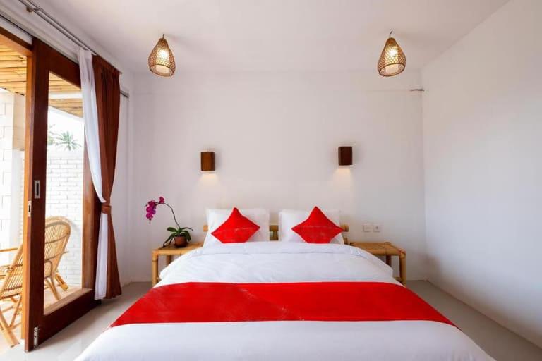 Отель Surya Lombok Accommodation