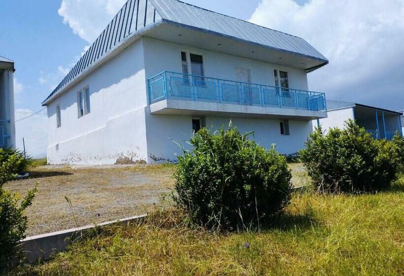 پانسیون Sevan White House