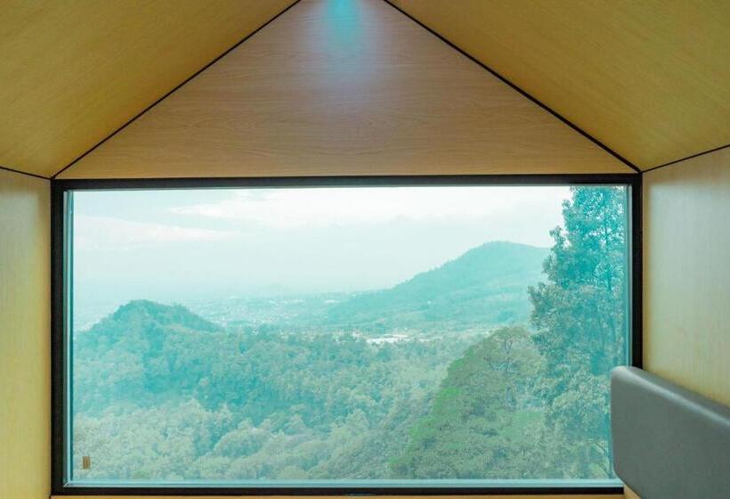リゾートホテル Bobocabin Coban Rondo, Malang