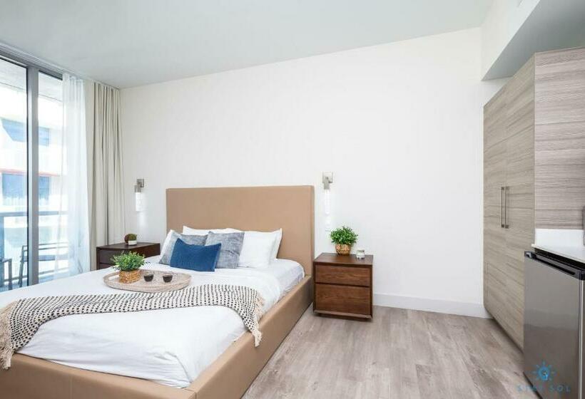 هاستل Hollywood Beach Broad Walk   Pool   Gym & Hot Tub