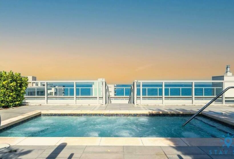 هاستل Hollywood Beach Broad Walk   Pool   Gym & Hot Tub