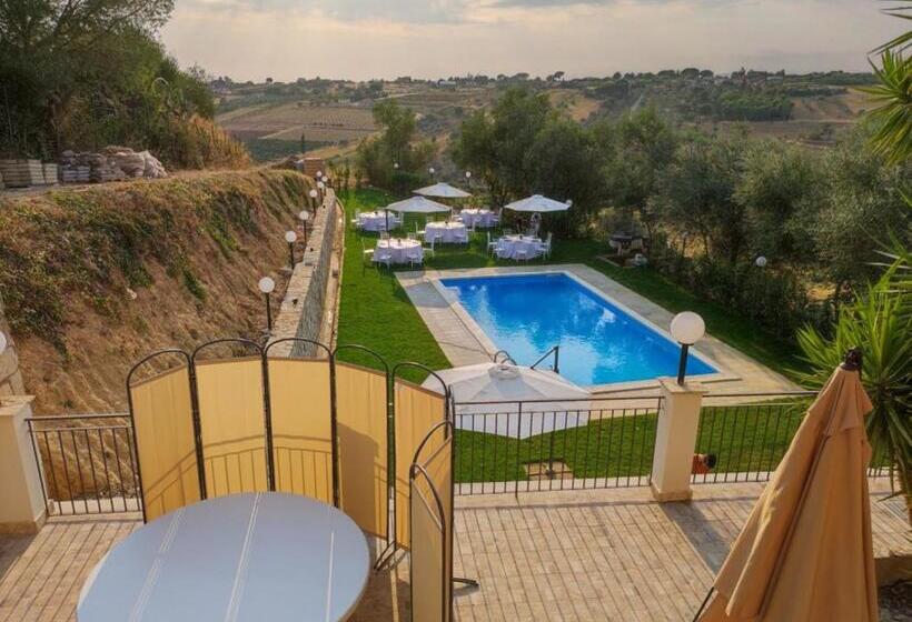 استراحتگاه Villa Aurora