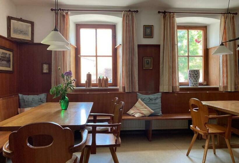 ホテル Gasthaus Zum Schwan