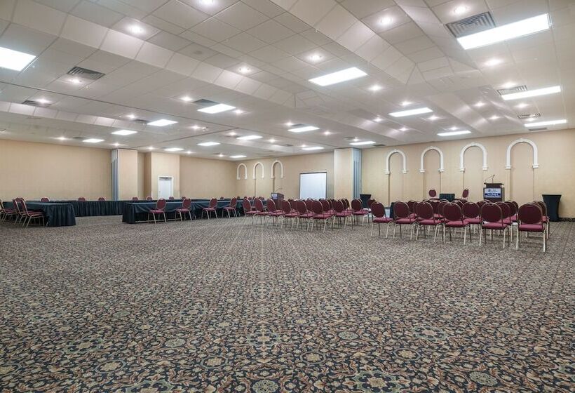 هتل Glengarry Extended Stays