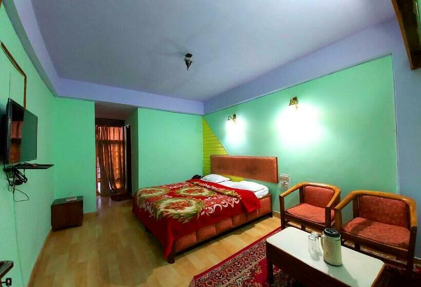 فندق Goroomgo Radha Continental Nainital