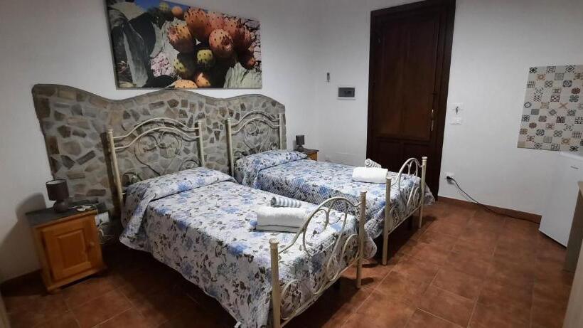 هتل El Pavino Agriturismo Ristorante Pizzeria Alloggi