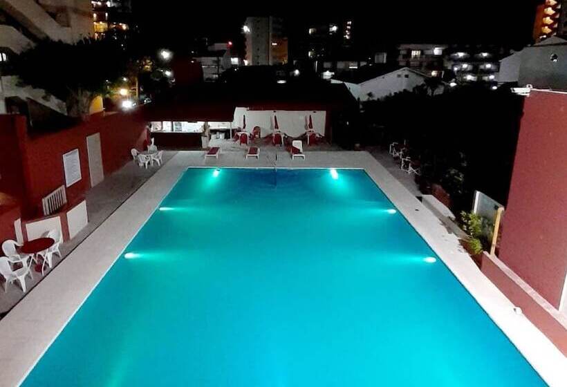 هتل Intersur Villa Gesell