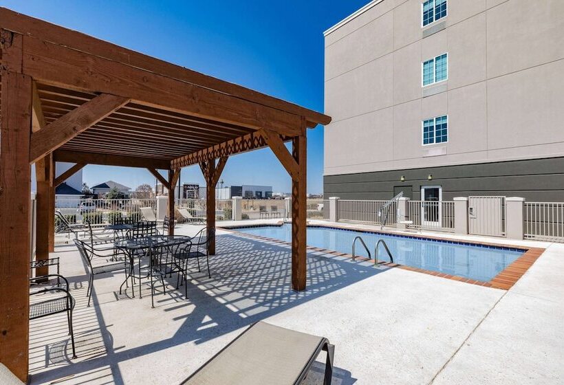 هتل La Quinta Inn & Suites By Wyndham Ardmore