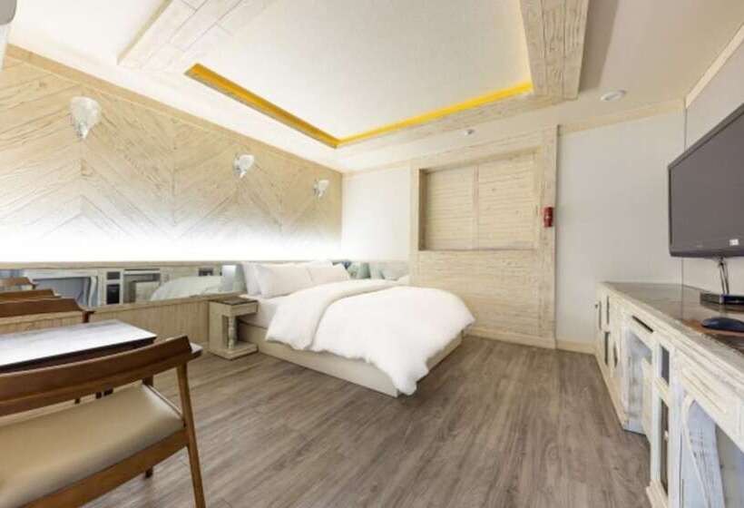 모텔 Daejeon Yongjeon Bobos