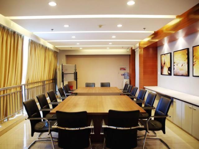 Отель Jinjiang Inn Nanjing Jiangning Tianyin Avenue