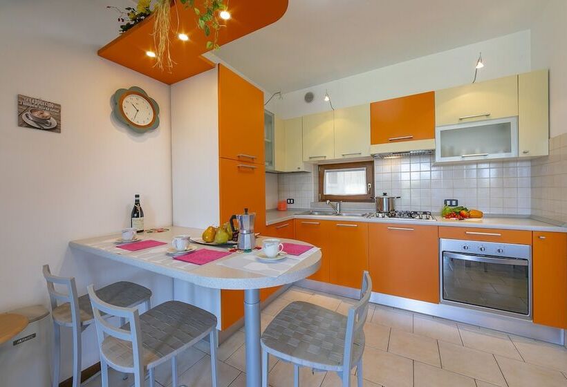Vistalago Green Residence 100m From Lake   Happy Rentals