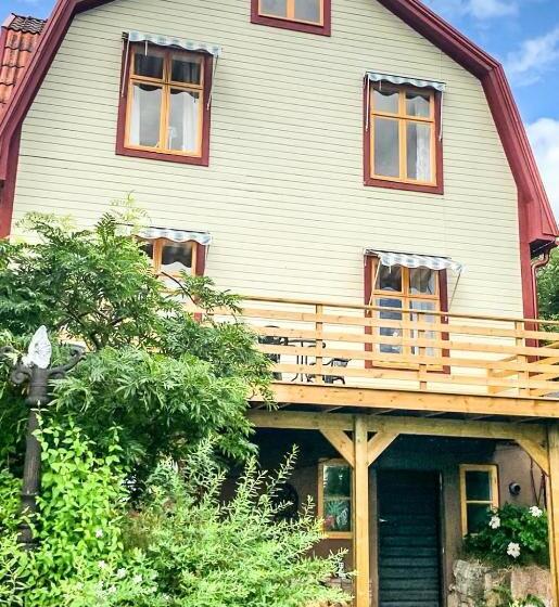 تختخواب و صبحانه Hemma Hos Jeanette & Micke På Peresgården