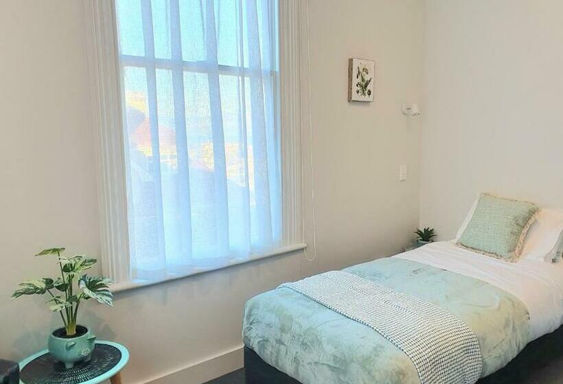 هاستل Work Stay At 123