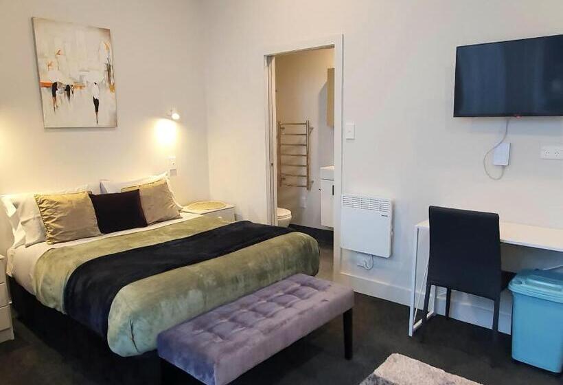 هاستل Work Stay At 123