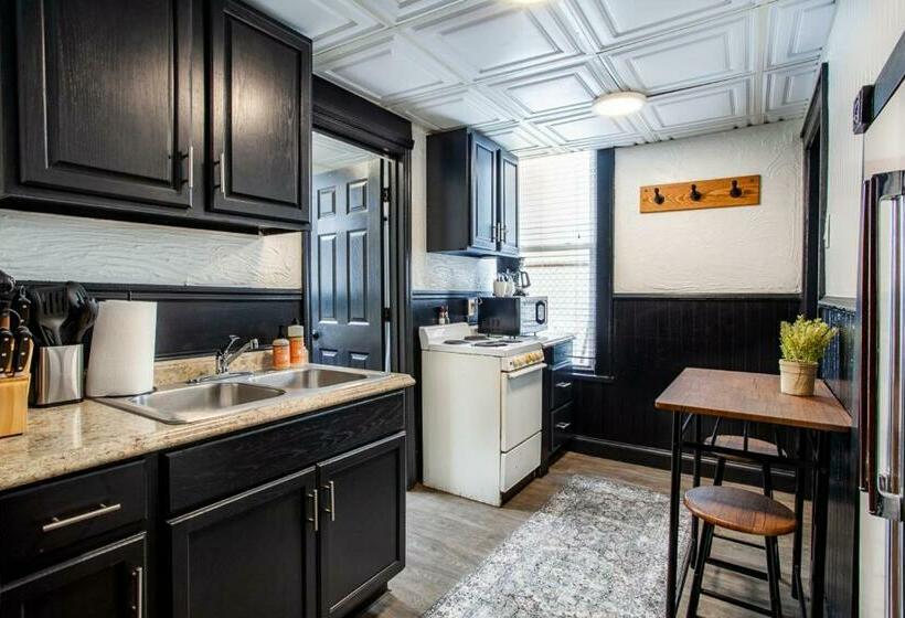 Historic Loft 5 Minutes To Downtown