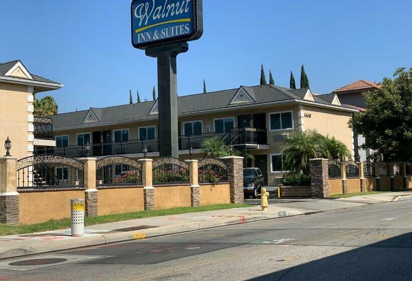 בית מלון כפרי Walnut Inn & Suites West Covina