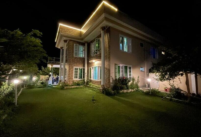 پانسیون Executive Guest House