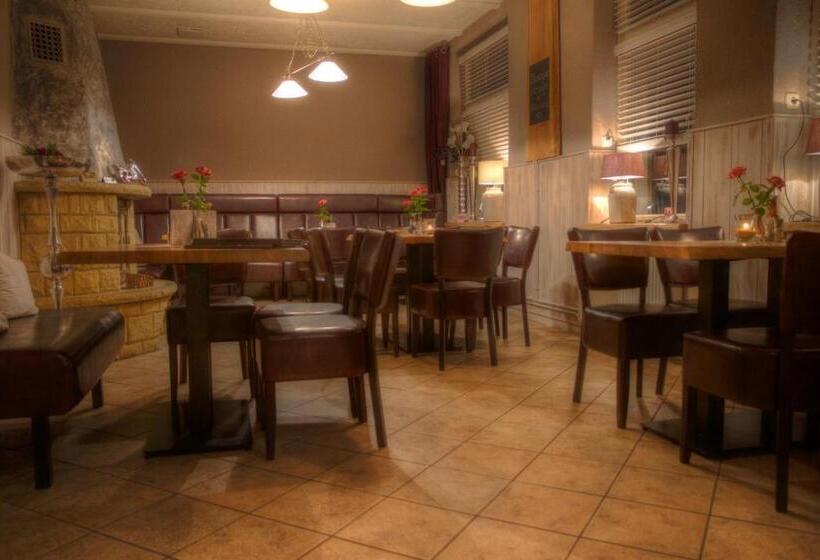 Restaurant Und Pension Zur Nassen Ecke