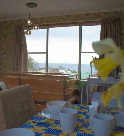 민박 Burnie Bnb With Ocean Views