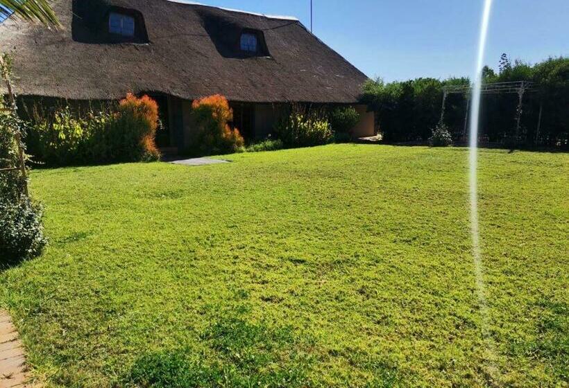 Bed and Breakfast Monakaladi Gardens Function Venue And Homestead