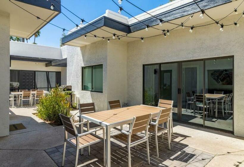 Stellar By Avantstay Modern Artists Loft In Old Town W Patio