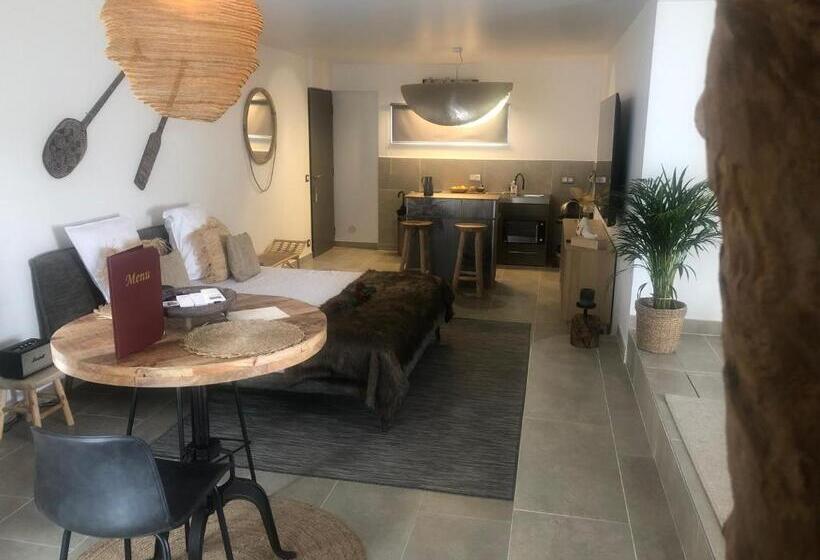 مبيت وإفطار Les Lofts De Bouzigues