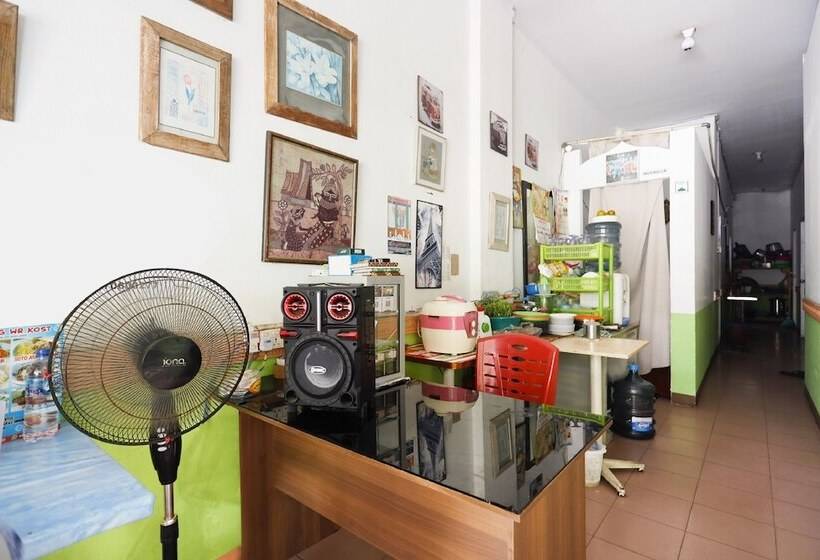 هتل Spot On 91344 Wr House Syariah Batam