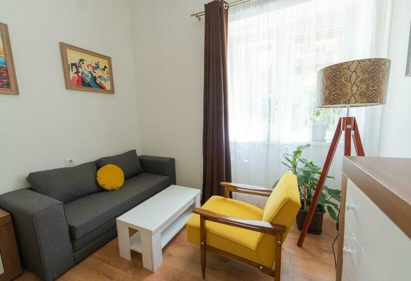 Sleep Hostel