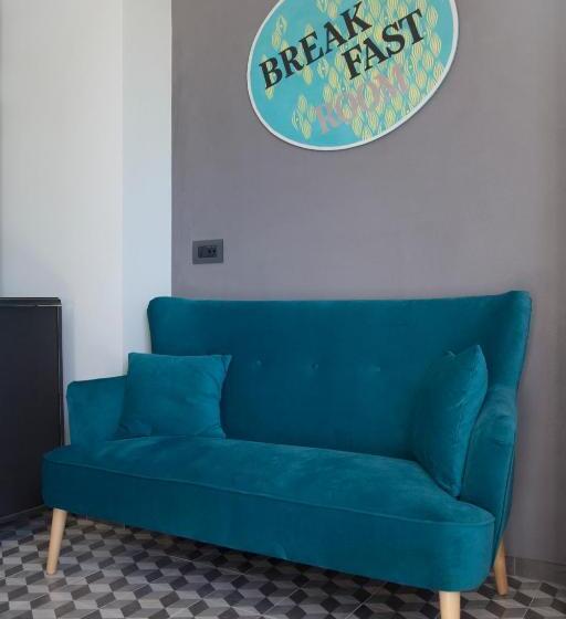 צימר Moncrivel Rooms & Relax