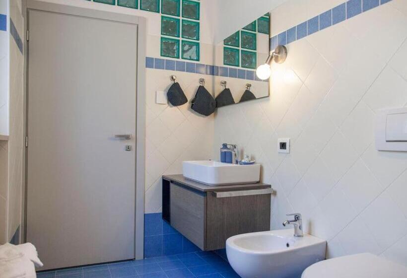 צימר Moncrivel Rooms & Relax