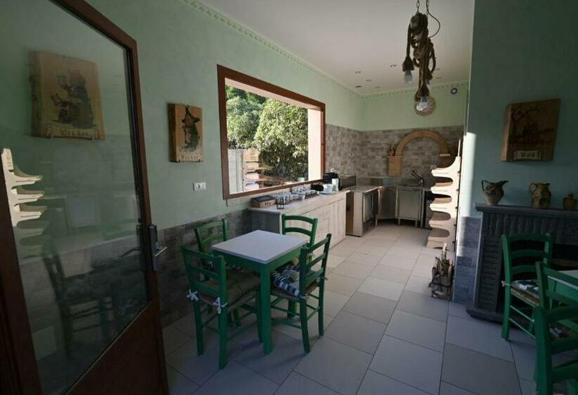 ホテル Agriturismo Le Fontane   Lago Di Bolsena