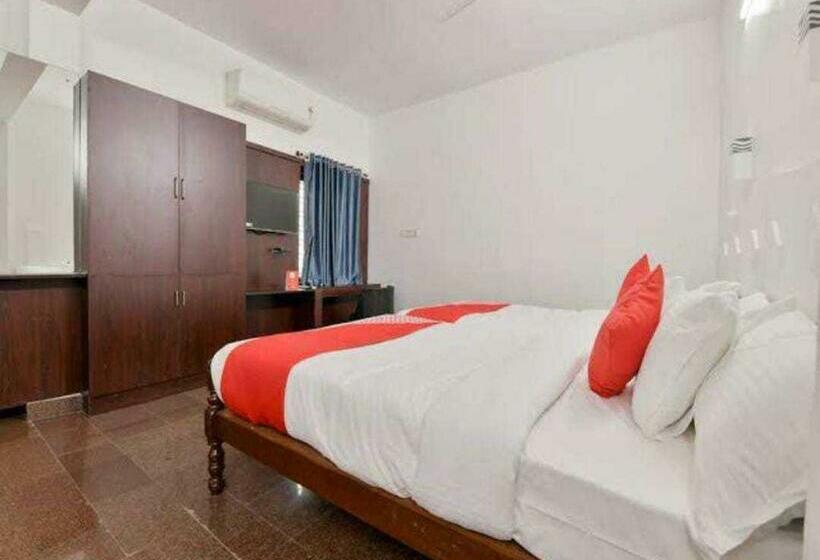هتل Collection O 90153 Fort Inn