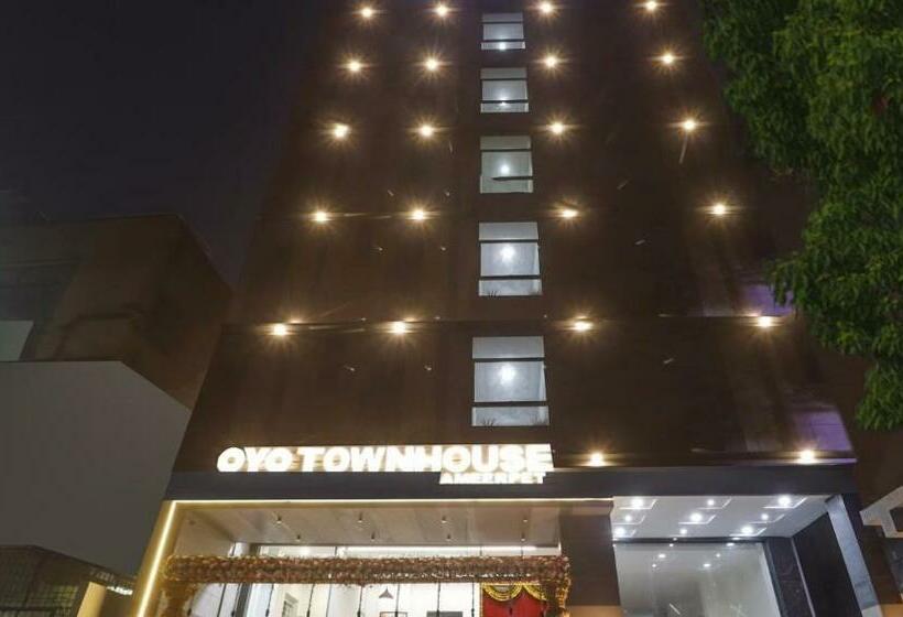 בית מלון כפרי Townhouse Ameerpet