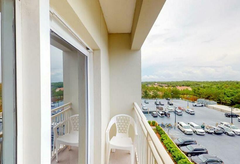 Hotel Sandestin Luau 6525
